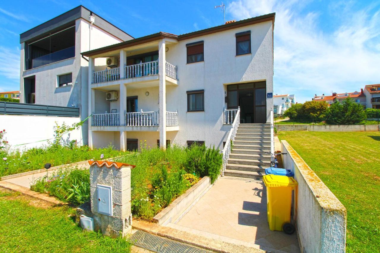 Apartments Veroslava 2159 プーラ エクステリア 写真